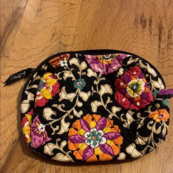Vera Bradley Handbags - Vera Bradley small cosmetic bag